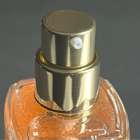 Dior Prestige La Micro-Huile de Rose Activated Serum, 1.7oz - Picture 4 of 4